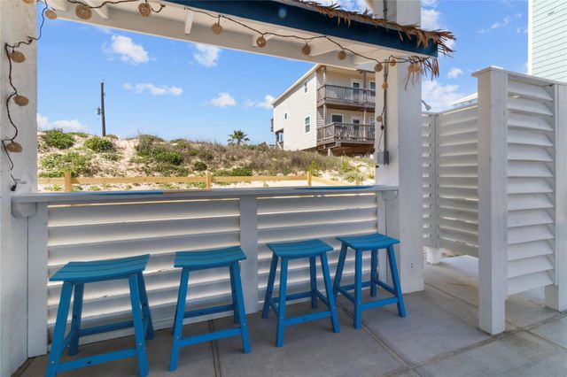 622 Fin Alley, Surfside Beach, TX 77541