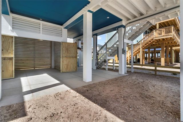 622 Fin Alley, Surfside Beach, TX 77541