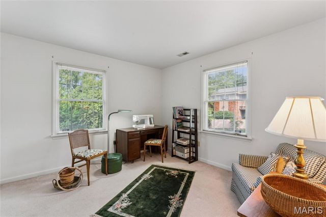 1020 Claytonbrook Drive, Ballwin, MO 63011