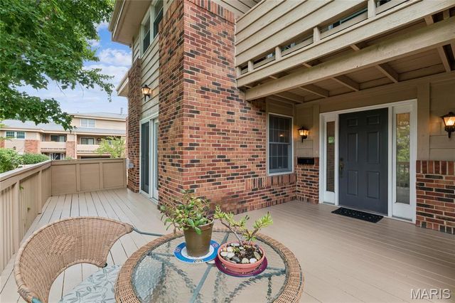 1020 Claytonbrook Drive, Ballwin, MO 63011