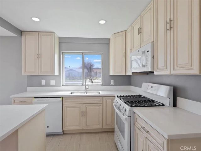 5149 W Avenue L14, Lancaster, CA 93536