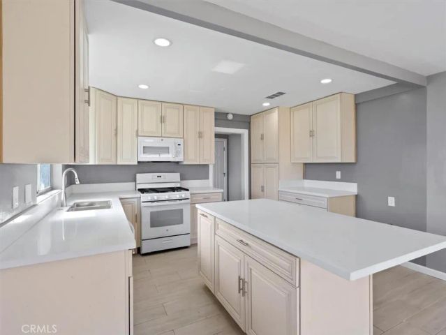 5149 W Avenue L14, Lancaster, CA 93536