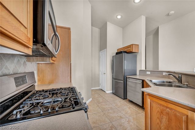 7112 Cabin Fever Street 101, Las Vegas, NV 89149