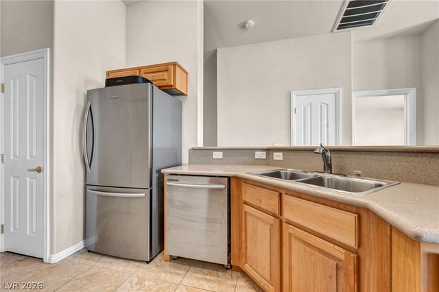 7112 Cabin Fever Street 101, Las Vegas, NV 89149