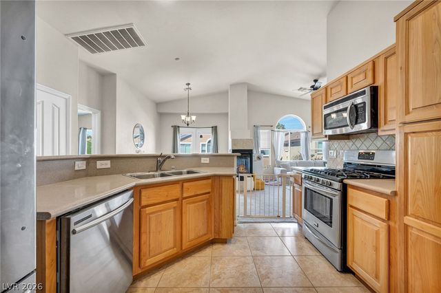 7112 Cabin Fever Street 101, Las Vegas, NV 89149