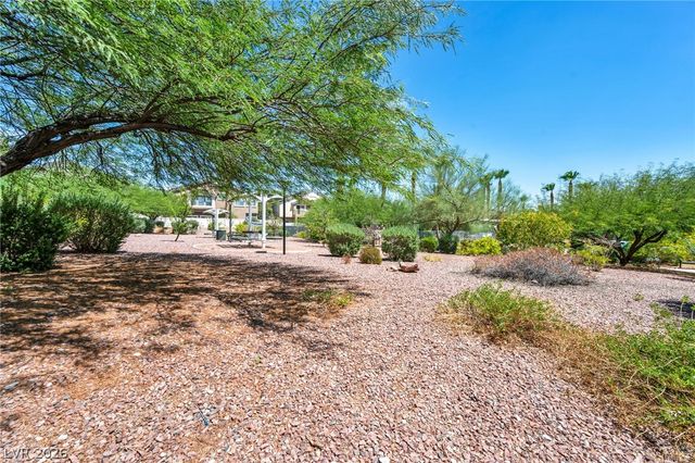7112 Cabin Fever Street 101, Las Vegas, NV 89149