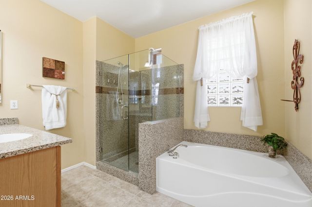 3122 E JUANITA Avenue, Gilbert, AZ 85234