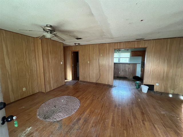 1335 N Washburn Road, Bells, TX 75414