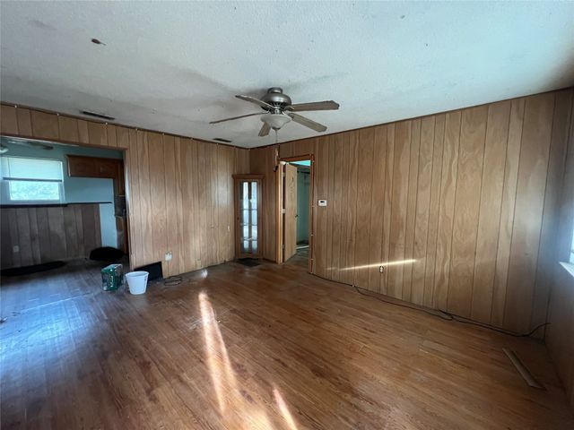 1335 N Washburn Road, Bells, TX 75414