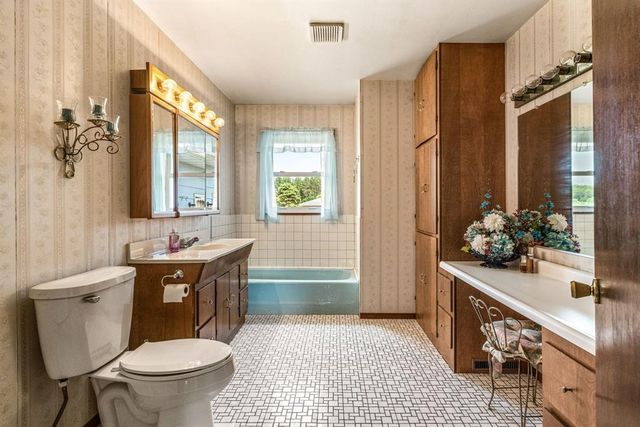 W4230 County Road Z, Eau Claire, WI 54701