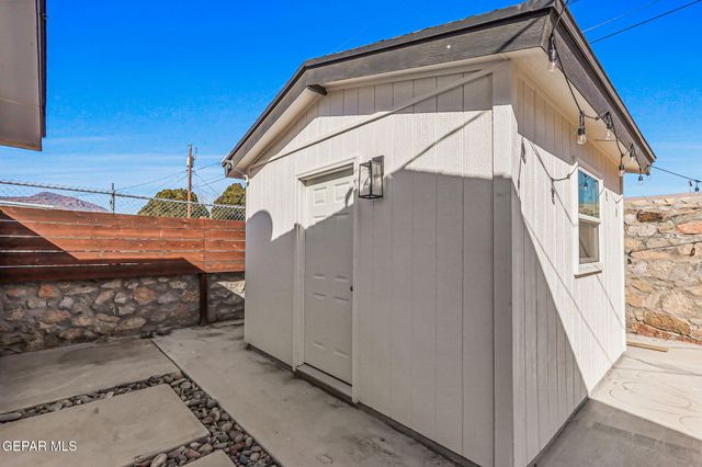 5713 CRESTON Avenue, El Paso, TX 79924