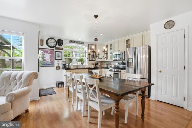 360 ESSEX CT, Perkasie, PA 18944