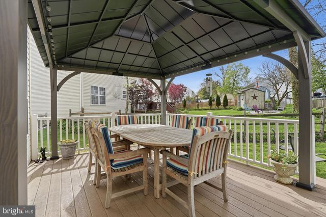 360 ESSEX CT, Perkasie, PA 18944