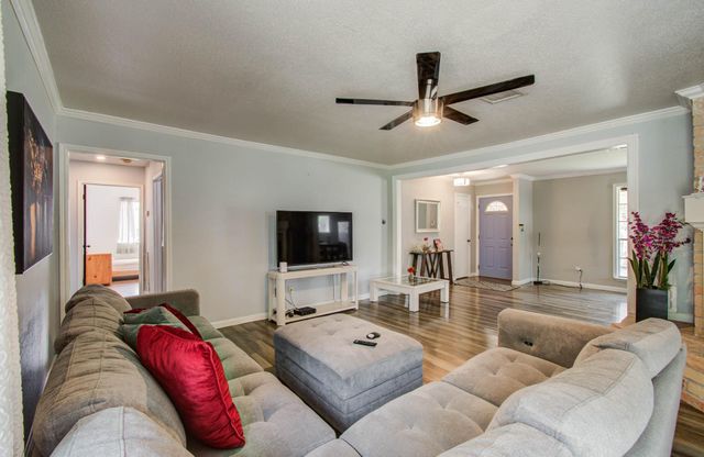 15603 Boulder Oaks Drive, Houston, TX 77084