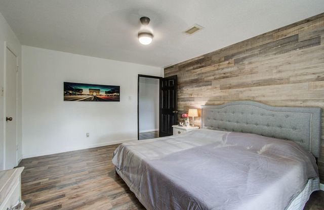 15603 Boulder Oaks Drive, Houston, TX 77084