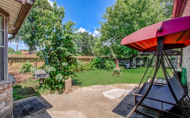 15603 Boulder Oaks Drive, Houston, TX 77084