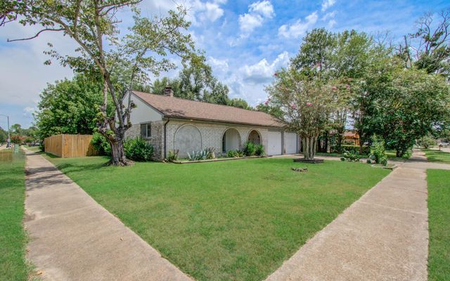 15603 Boulder Oaks Drive, Houston, TX 77084