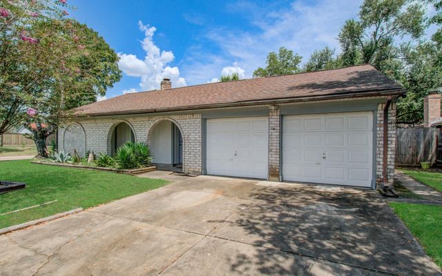 15603 Boulder Oaks Drive, Houston, TX 77084