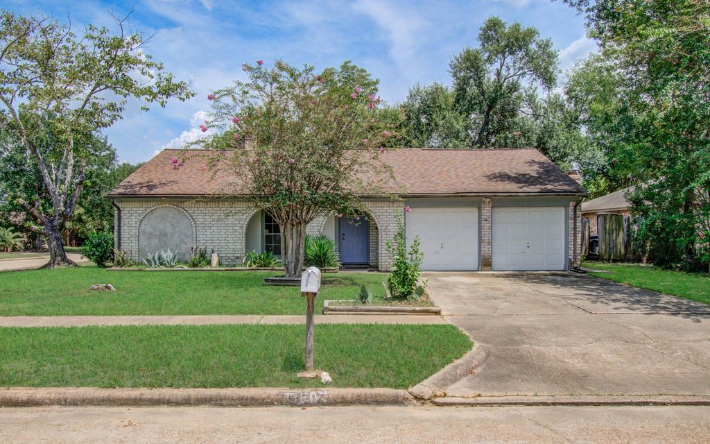 15603 Boulder Oaks Drive, Houston, TX 77084
