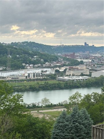 225 Tasso St, Greenfield, PA 15207