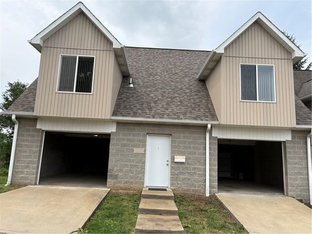 225 Tasso St, Greenfield, PA 15207