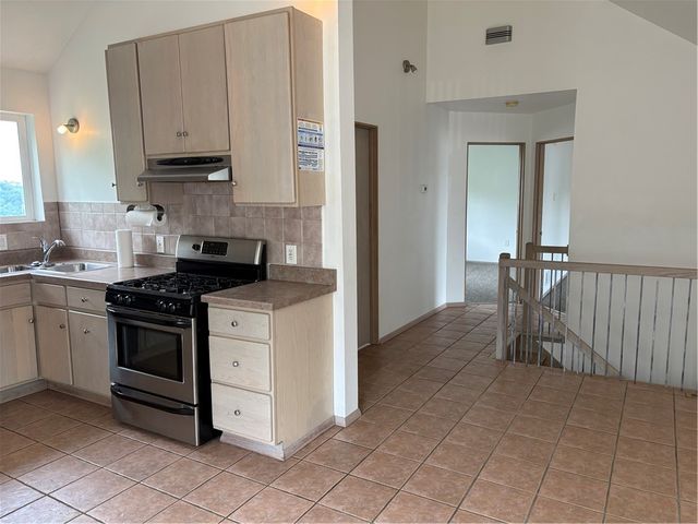 225 Tasso St, Greenfield, PA 15207