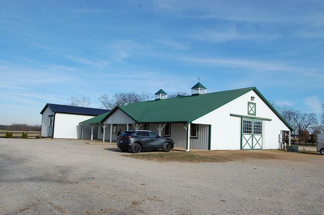 2152 Iron Works Pike, Lexington, KY 40511