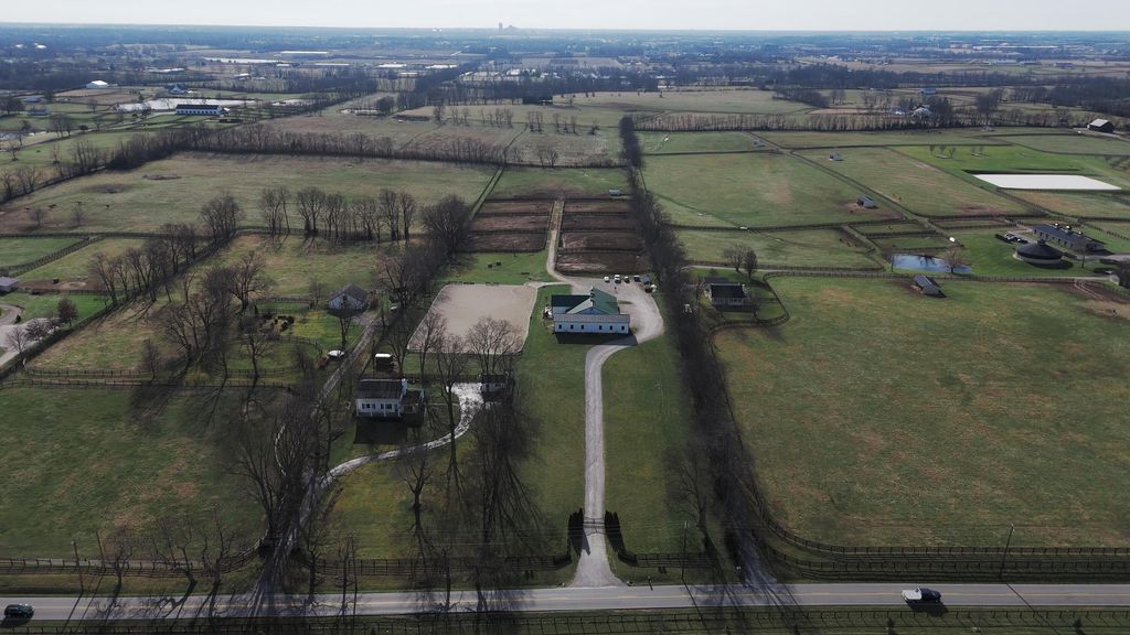 2152 Iron Works Pike, Lexington, KY 40511