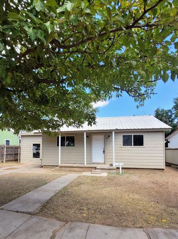 1615 Grant Street, Levelland, TX 79336