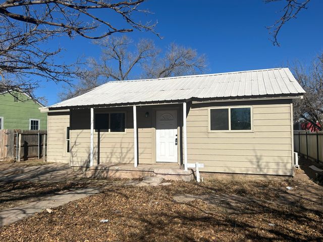 1615 Grant Street, Levelland, TX 79336