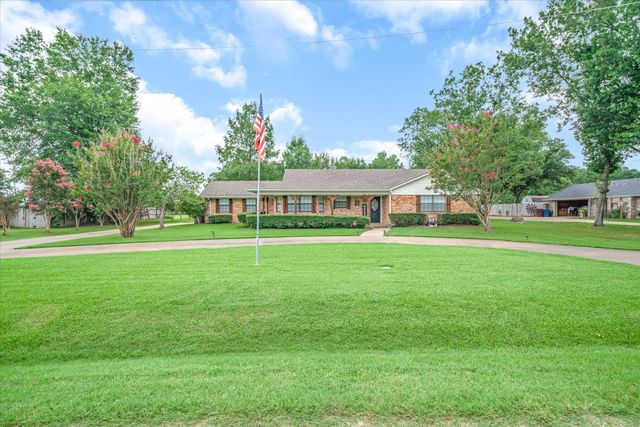 214 Southridge, Edgewood, TX 75117