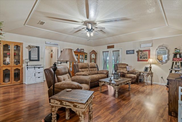 214 Southridge, Edgewood, TX 75117