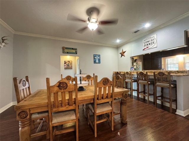 510 N Friou Street, Alvarado, TX 76009