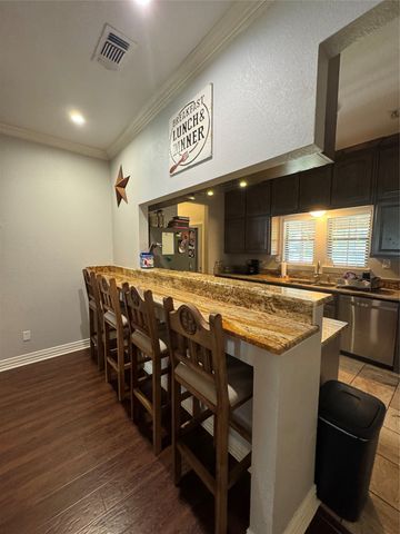 510 N Friou Street, Alvarado, TX 76009