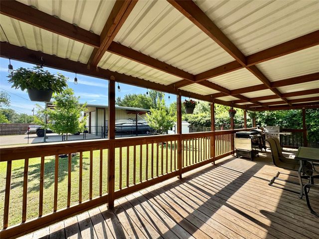 510 N Friou Street, Alvarado, TX 76009