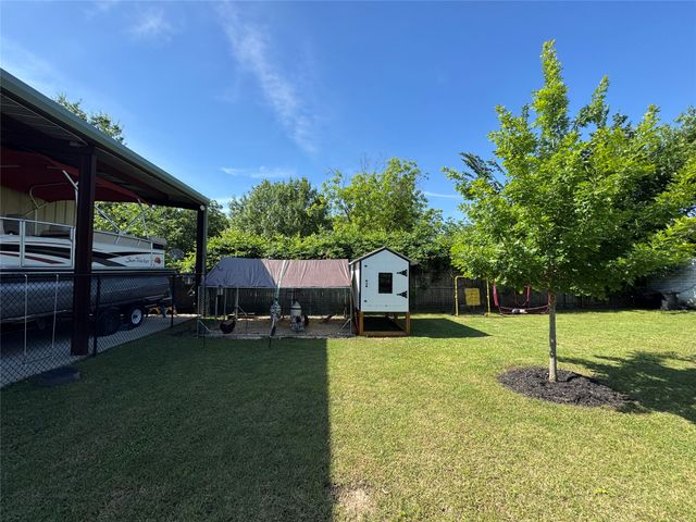 510 N Friou Street, Alvarado, TX 76009