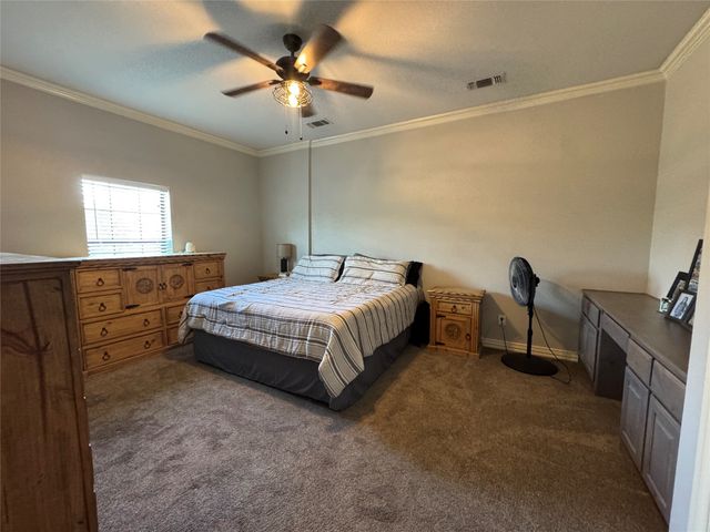 510 N Friou Street, Alvarado, TX 76009