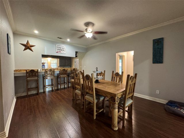 510 N Friou Street, Alvarado, TX 76009