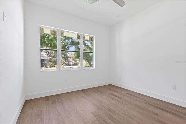 1517 ESCORT AVENUE, Tampa, FL 33610