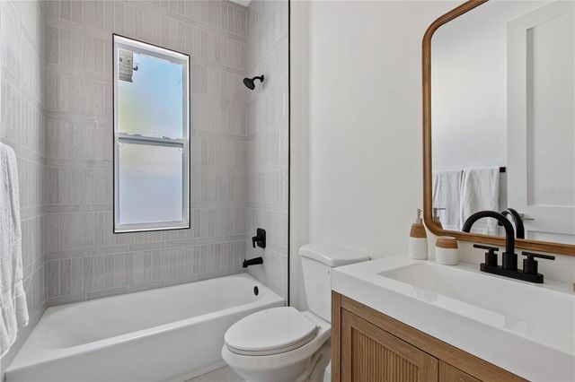 1517 ESCORT AVENUE, Tampa, FL 33610