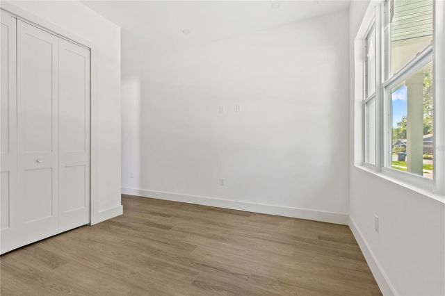 1517 ESCORT AVENUE, Tampa, FL 33610