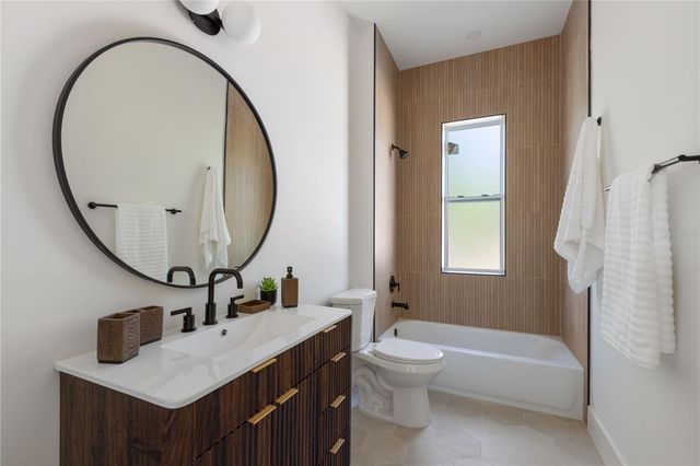 1517 ESCORT AVENUE, Tampa, FL 33610