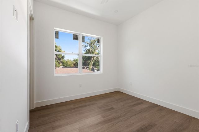 1517 ESCORT AVENUE, Tampa, FL 33610