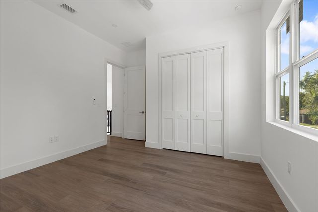 1517 ESCORT AVENUE, Tampa, FL 33610