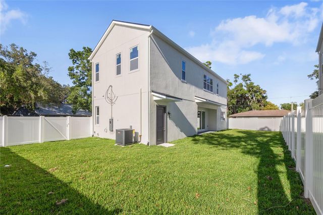 1517 ESCORT AVENUE, Tampa, FL 33610