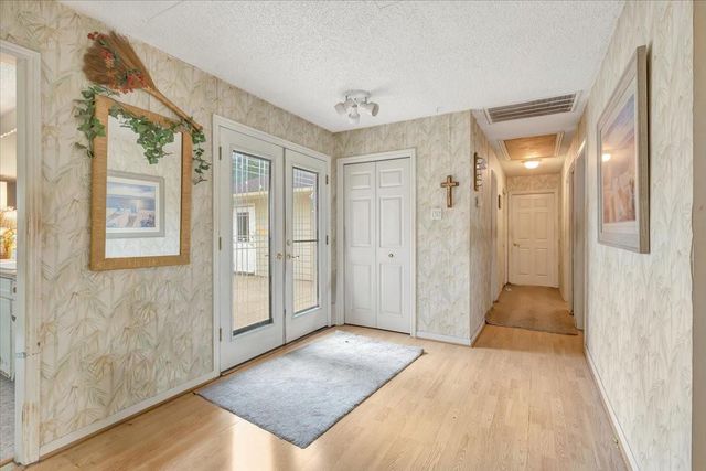 855 Silverpines Road, Houston, TX 77062
