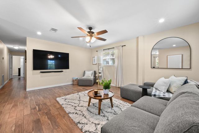408 Railroad ST, San Marcos, TX 78666