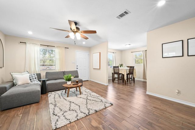 408 Railroad ST, San Marcos, TX 78666