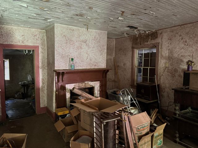 2836 Buffalo RD, Buchanan, VA 24066