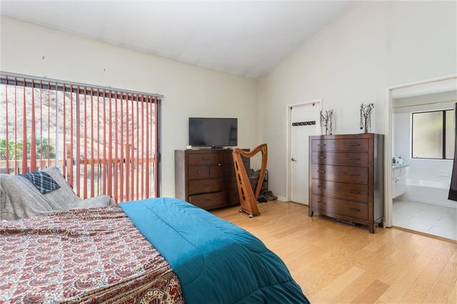 3094 Small Canyon, Highland, CA 92346